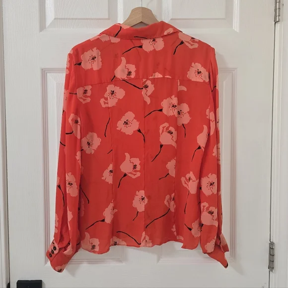 Carolina Herrera Silk Red Poppy Long Sleeve Button Down Top Size 8 - Picture 10 of 10